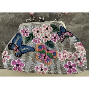 America & Beyond Beaded Frame Clutch Silver Butterfly Kiss Lock Chain Strap Bag